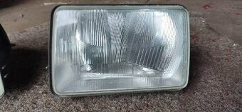 Přední emkové světlomety na Škoda 105 l 120l