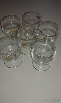 Skleničky na aperitiv a na víno