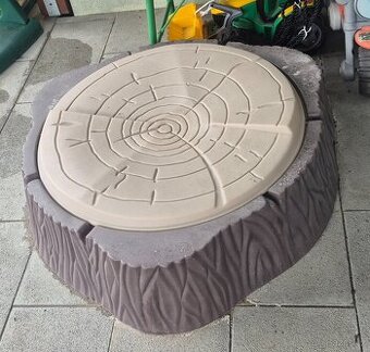 Dětské pískoviště - pařez