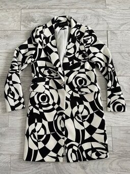 Dámský jarní kabátek