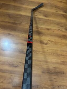 Hokejová hůl ccm ft6