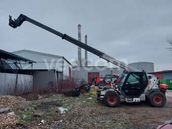 Bobcat T35 teleskopický manipulátor