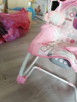 Dětské lehátko vibrační