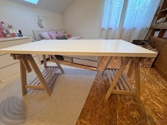 Psací stůl Ikea