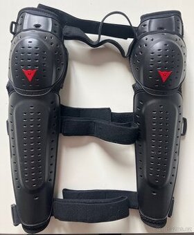 Dainese chrániče kolen