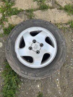 ALU kola Peugeot s letními pneumatikami Barum