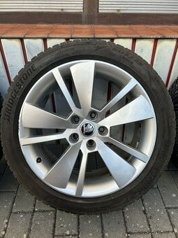 Alu original Škoda R18 zimní pneu 235/45/18