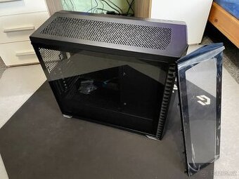 Počítačová skříň Fractal Design Vector RS