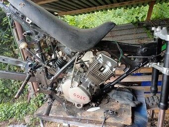 kentoya,yuki,loncin,jawa, 125-250