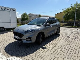 Kuga ST-Line 2,5l Hybrid, 43.500km, v provozu 06/2023, 4x4
