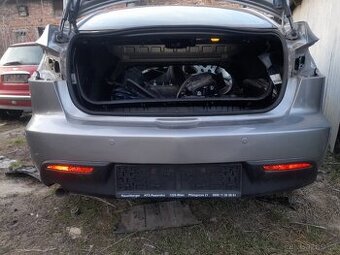 Zadní nárazník Mazda