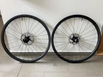 Karbonová kola Roval Control SL 29 / náboje DT Swiss 350 / b