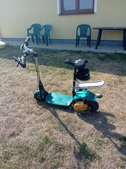 Motorová koloběžka Blata blatino