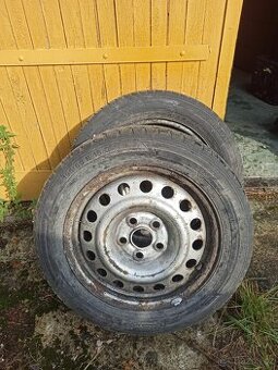 Prodám zimní pneu na discích 195/60/R16 C