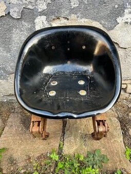 Sedačka lavor Zetor 3011