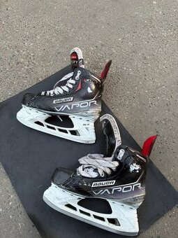 Hokejové brusle Bauer