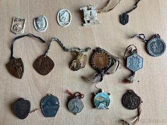 Staré turistické "značky"-přívěsky