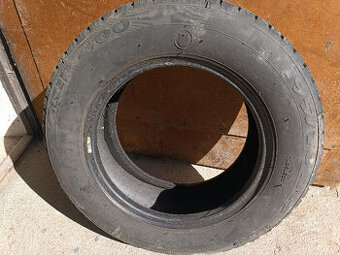 1 pneu Grip 400 195/70 R15C 109/107 (3118) 6mm