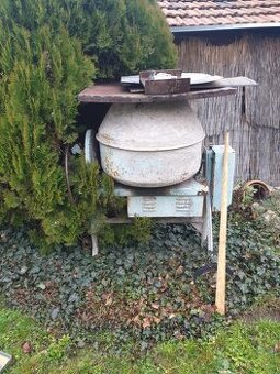 Stavební míchačka