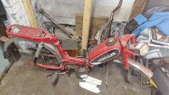 Prodám rozebraný motocykl Herkules