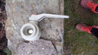 kohout kulový plastový 32 mm