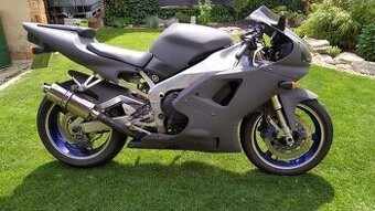 Yamaha YZF-R1