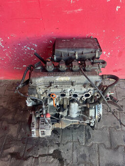 Motor Nissan Micra 1,0i 44KW CG10 kompletní prodám