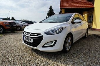 HYUNDAI I30 CW 1,6 GDI 99KW 2015 142000 KM