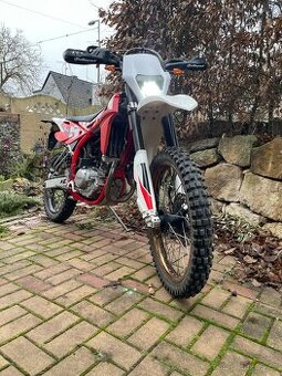 SWM RS-125R enduro
