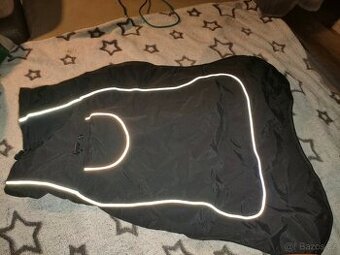 Nepromokavá bunda pro psa