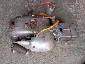 Motor Jawa 05