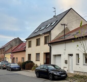 Prodej domu, bytu 4kk, 3kk, 2kk (250+120+50m2), klidná ulice