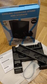 Froggie stojan na PlayStation 4 a dva ovladače