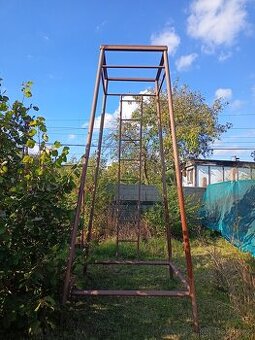 Prodám konstrukci na posed,barel i jiné využití