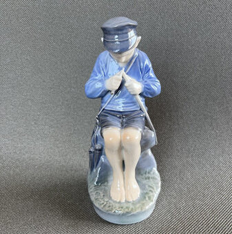 Royal Copenhagen Kodaň Soška Pasáček 18.5 cm