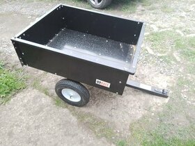 Přívěs k zahradnímu traktoru