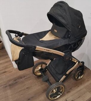 Kočárek 2v1 Junama Onyx Gold