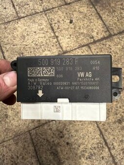 Jednotka parkovacího asistenta PDC 5Q0919283F