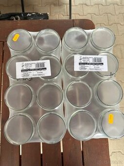 16 zavařovacích sklenic