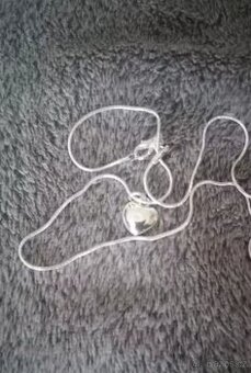 Nový dámský stříbrný náhrdelník řetízek na krk srdce