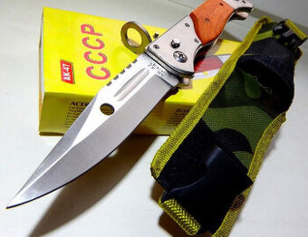 Nový boční vyhazovák.