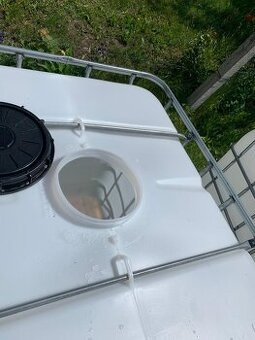 IBC kontejner na 1000 litrů