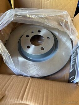 Audi a4 B9 - komplet přední brzdy