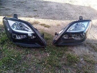 Přední světlomety Renault Scénic 1