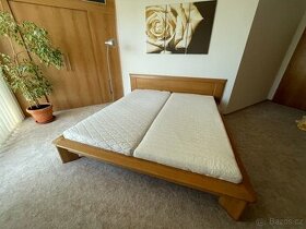 Kvalitní manželská postel 180 x 200 cm, zn. JITONA