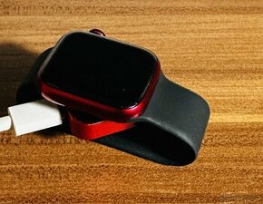 Apple Watch 7 41mm červené