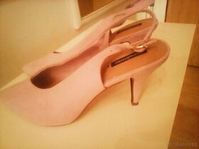 Nové sametové sandálky lila barva, pohodlný  podpatek, v.40