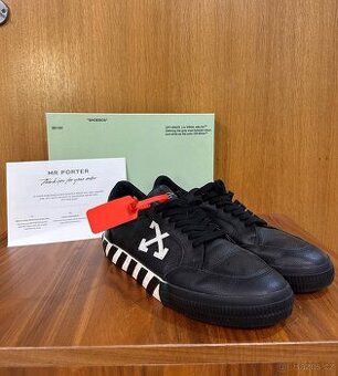 Off-White Low Vulcanized Sneakers - 1
