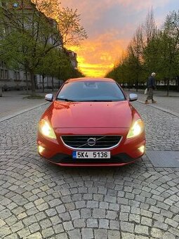 Volvo V40 r-design 2.0tdi