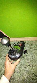 Herní řadící páka Thrustmaster TH8A